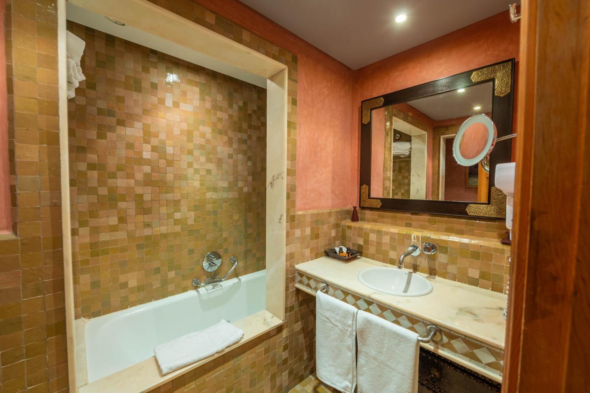 Standard Room,1631548480:JPEG