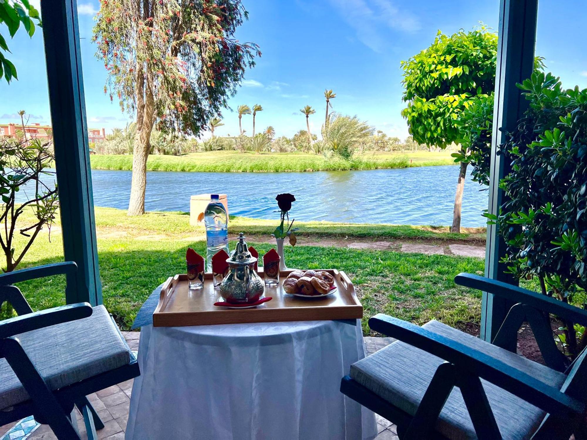 Suite with Lake View